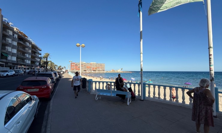 Wederverkoop - Apartment / flat - Torrevieja - Costa Blanca Sur
