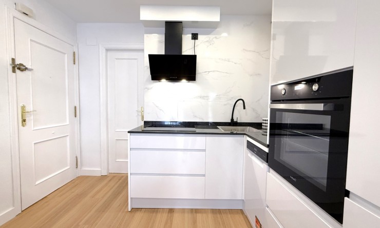 Wederverkoop - Apartment / flat - Torrevieja - Costa Blanca Sur