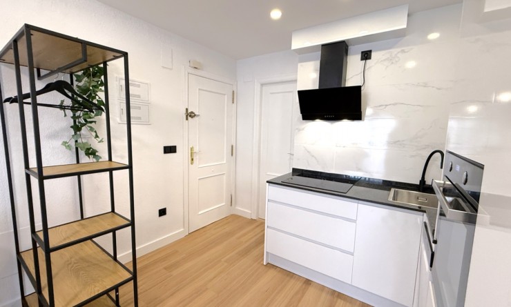 Wederverkoop - Apartment / flat - Torrevieja - Costa Blanca Sur