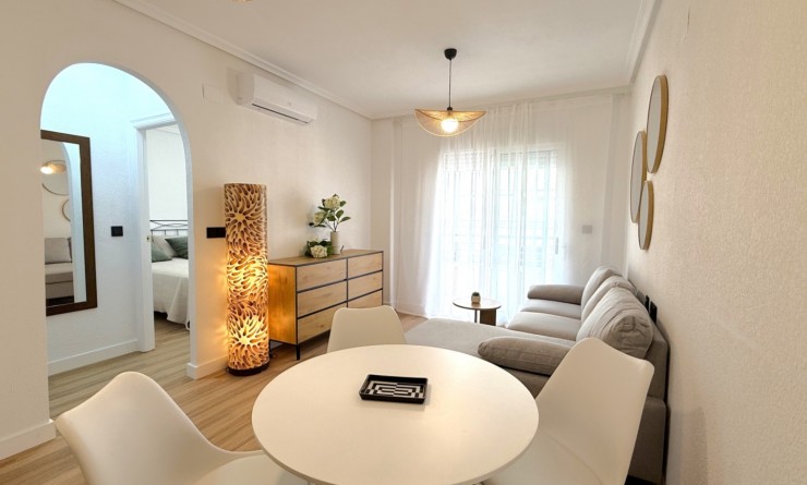 Wederverkoop - Apartment / flat - Torrevieja - Costa Blanca Sur