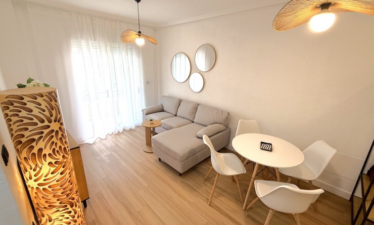Wederverkoop - Apartment / flat - Torrevieja - Costa Blanca Sur