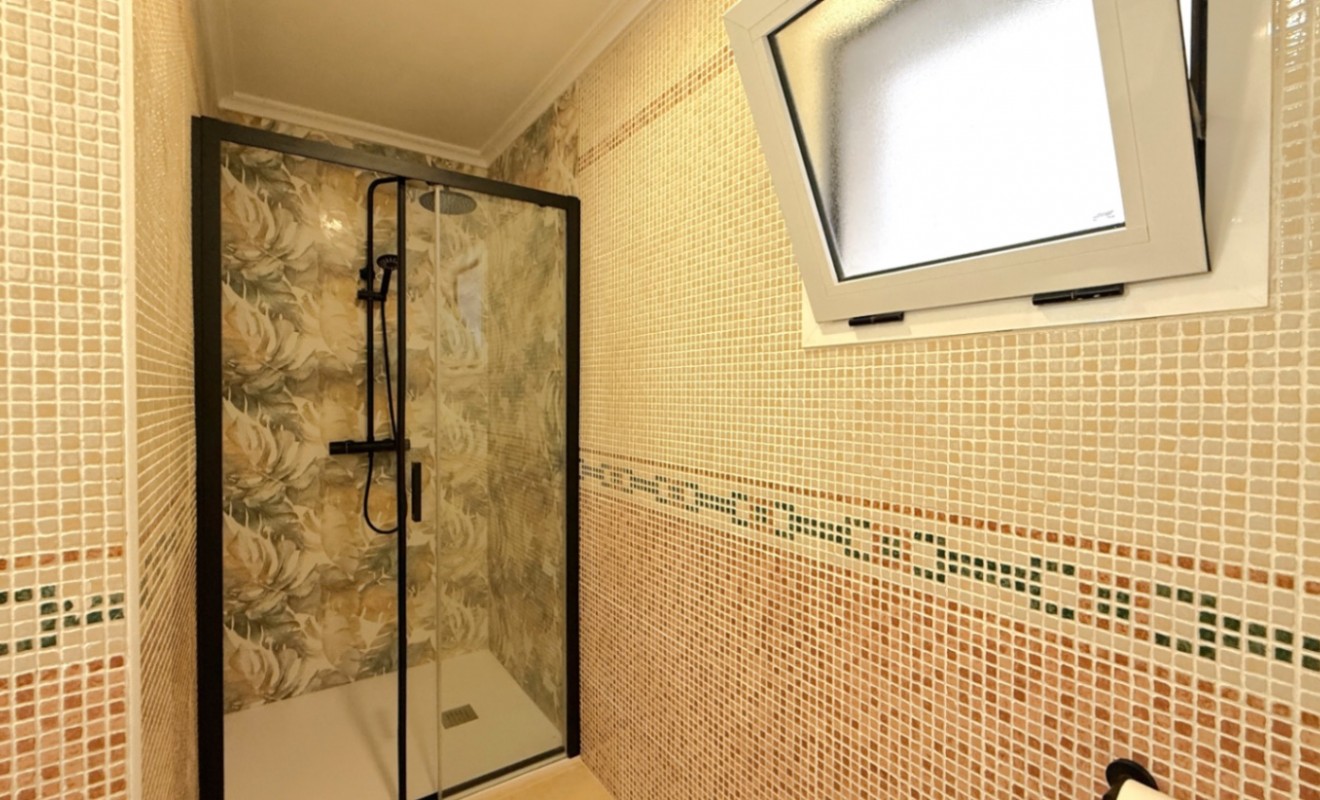 Wederverkoop - Apartment / flat - Torrevieja - Costa Blanca Sur