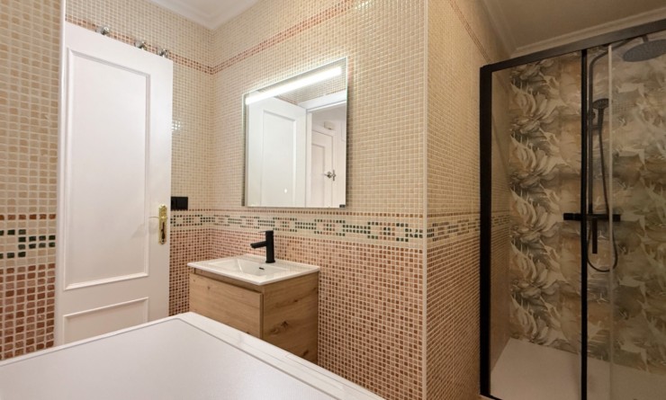 Wederverkoop - Apartment / flat - Torrevieja - Costa Blanca Sur