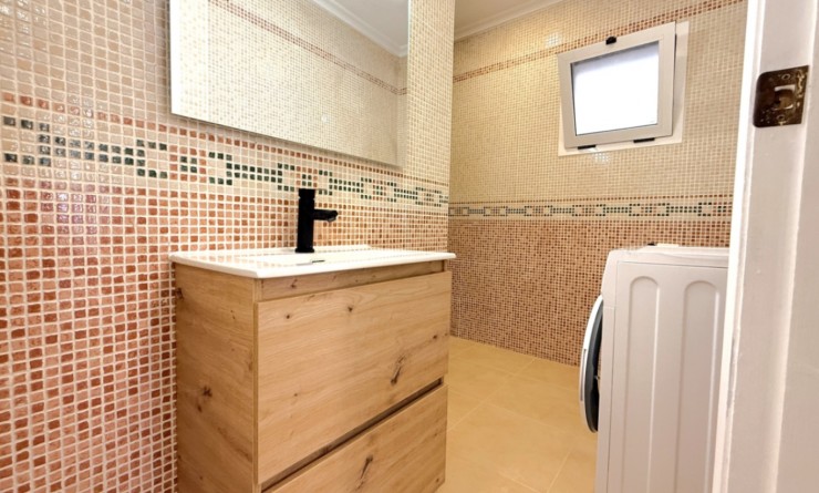 Wederverkoop - Apartment / flat - Torrevieja - Costa Blanca Sur
