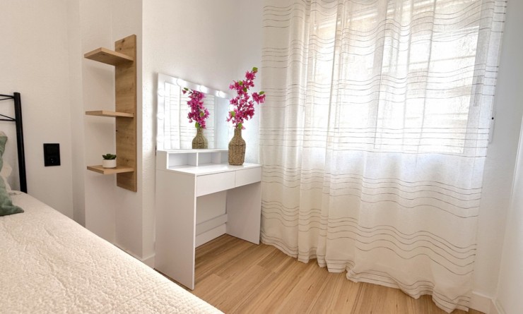 Wederverkoop - Apartment / flat - Torrevieja - Costa Blanca Sur