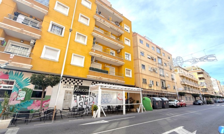 Wederverkoop - Apartment / flat - Torrevieja - Costa Blanca Sur