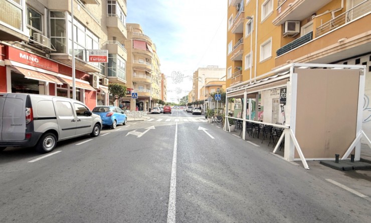 Wederverkoop - Apartment / flat - Torrevieja - Costa Blanca Sur