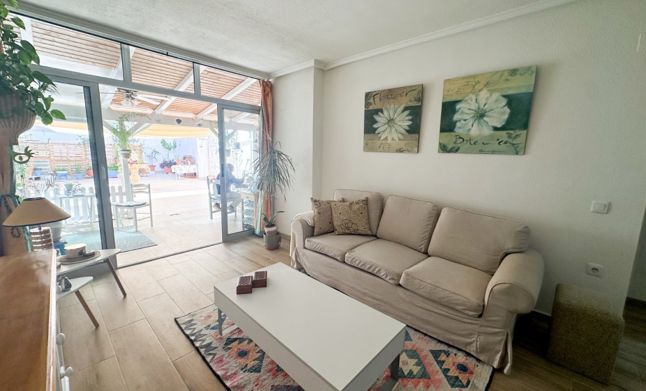 Wederverkoop - Apartment / flat - Torrevieja - Centro