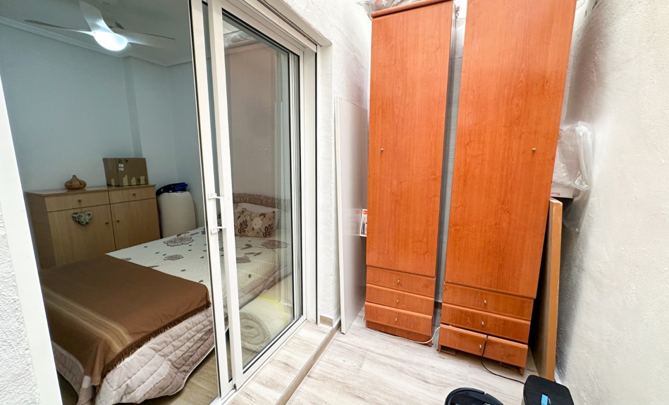 Wederverkoop - Apartment / flat - Torrevieja - Centro