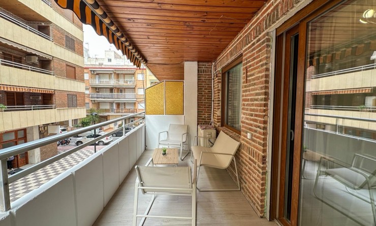 Wederverkoop - Apartment / flat - Torrevieja - El Acequión - Los Náufragos