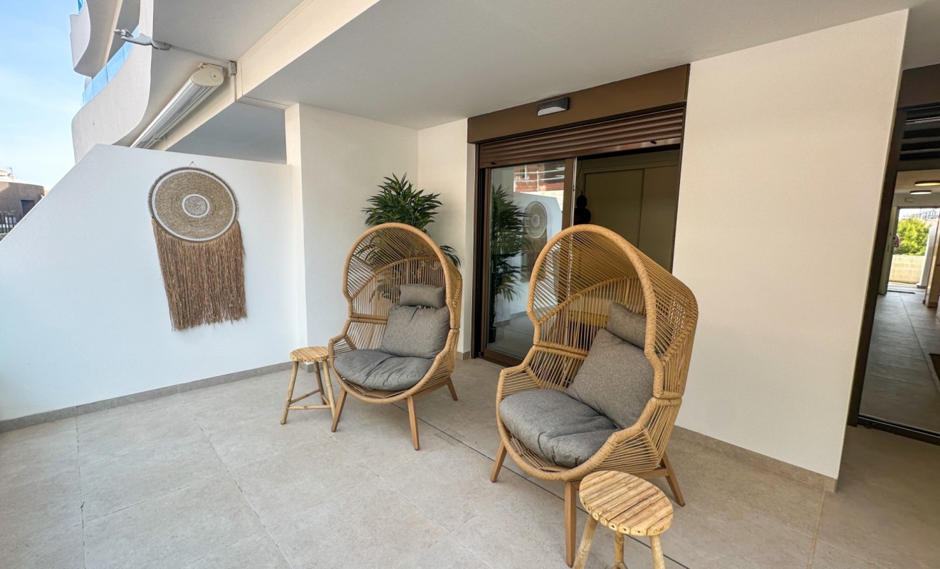 Wederverkoop - Apartment / flat - Orihuela Costa - Playa Flamenca