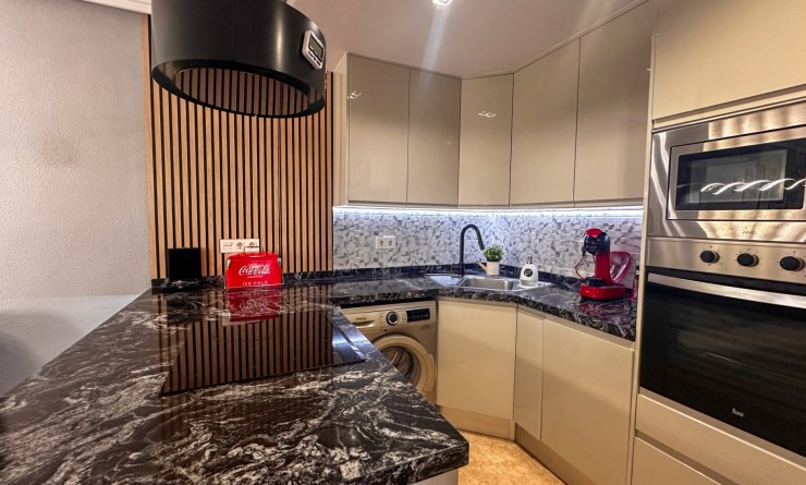 Wederverkoop - Apartment / flat - Torrevieja - torrevieja