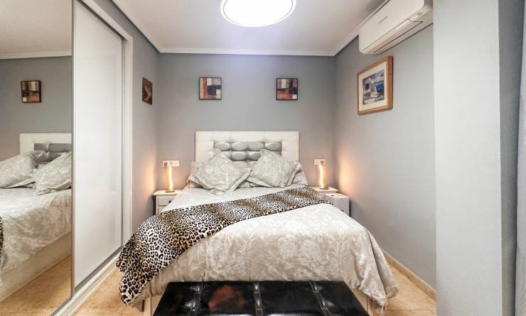 Wederverkoop - Apartment / flat - Torrevieja - torrevieja