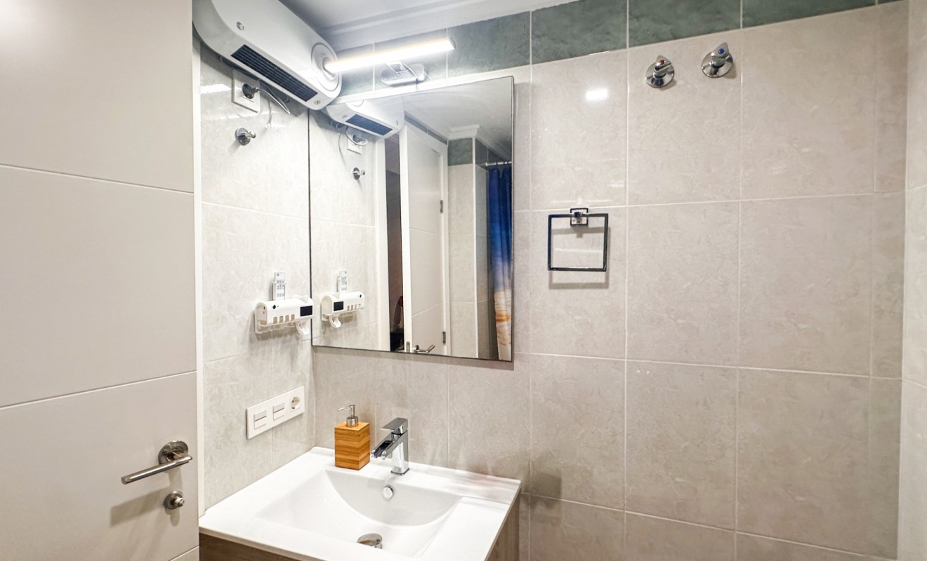 Wederverkoop - Apartment / flat - Torrevieja - torrevieja