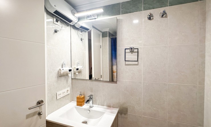 Wederverkoop - Apartment / flat - Torrevieja - torrevieja