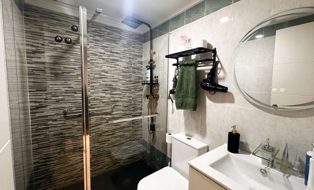 Wederverkoop - Apartment / flat - Torrevieja - torrevieja