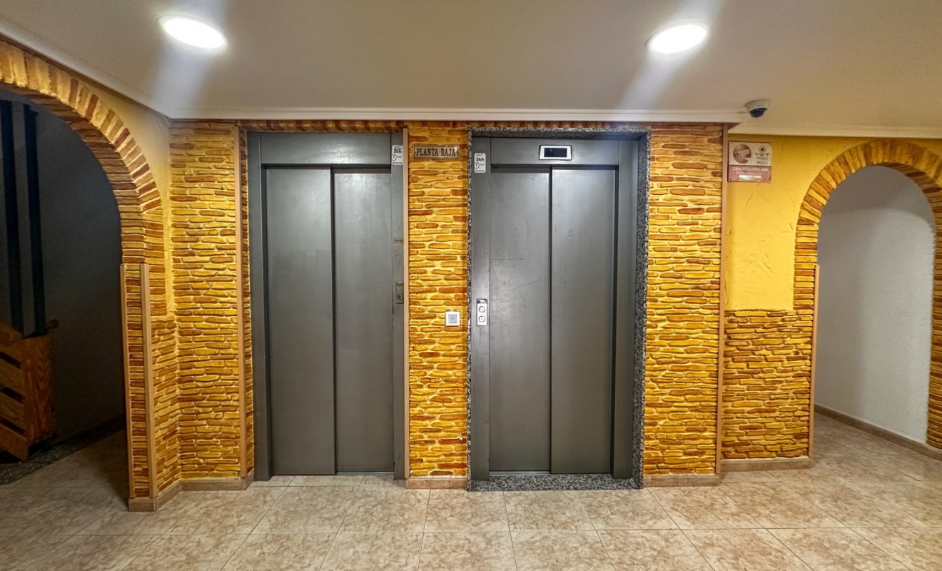 Wederverkoop - Apartment / flat - Torrevieja - torrevieja