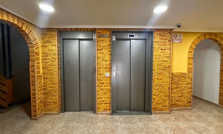 Wederverkoop - Apartment / flat - Torrevieja - torrevieja