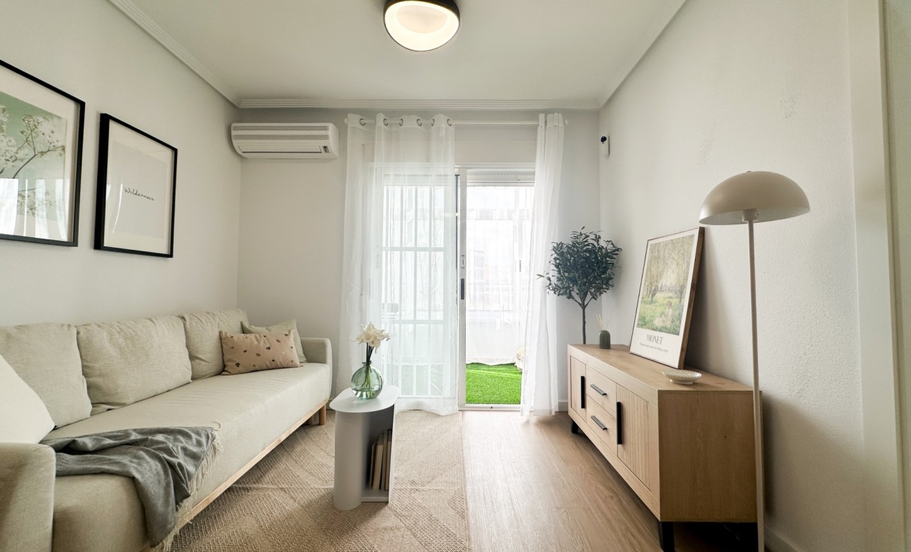 Wederverkoop - Apartment / flat - Orihuela Costa - Playa Flamenca