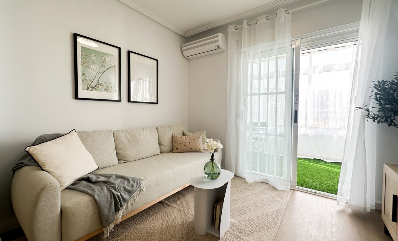 Wederverkoop - Apartment / flat - Orihuela Costa - Playa Flamenca
