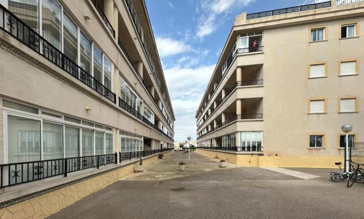 Wederverkoop - Apartment / flat - Orihuela Costa - Playa Flamenca