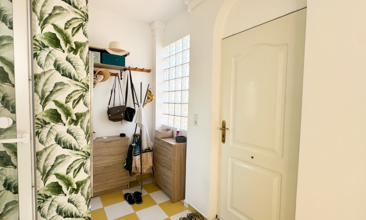 Wederverkoop - Villa - Torrevieja - Nueva Torrevieja - Aguas Nuevas