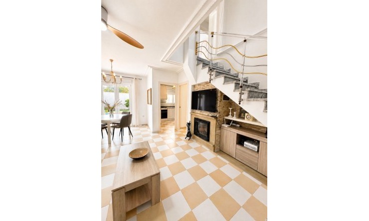 Wederverkoop - Villa - Torrevieja - Nueva Torrevieja - Aguas Nuevas