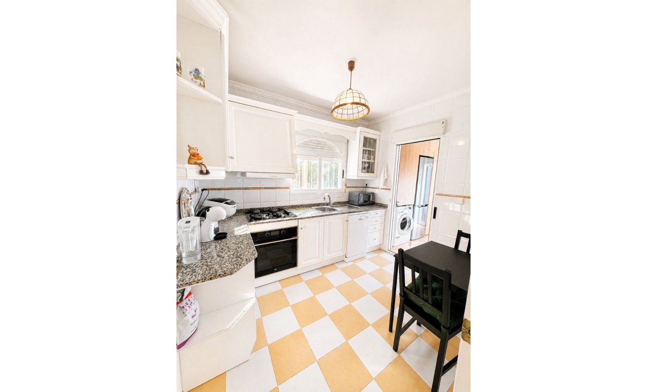 Wederverkoop - Villa - Torrevieja - Nueva Torrevieja - Aguas Nuevas