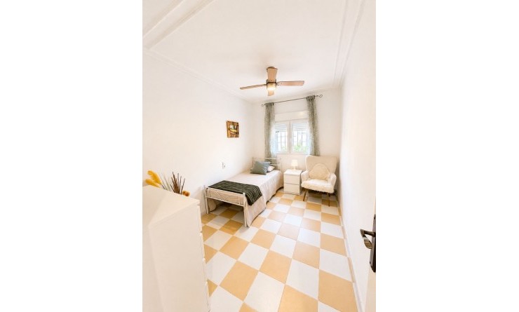 Wederverkoop - Villa - Torrevieja - Nueva Torrevieja - Aguas Nuevas