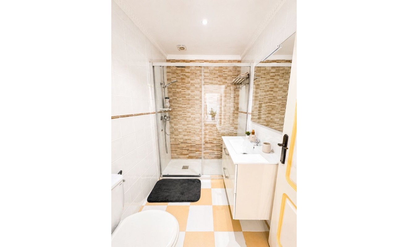Wederverkoop - Villa - Torrevieja - Nueva Torrevieja - Aguas Nuevas