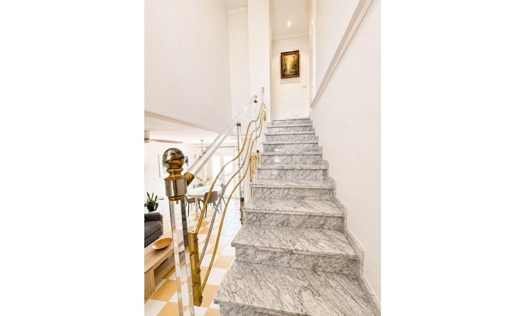 Wederverkoop - Villa - Torrevieja - Nueva Torrevieja - Aguas Nuevas