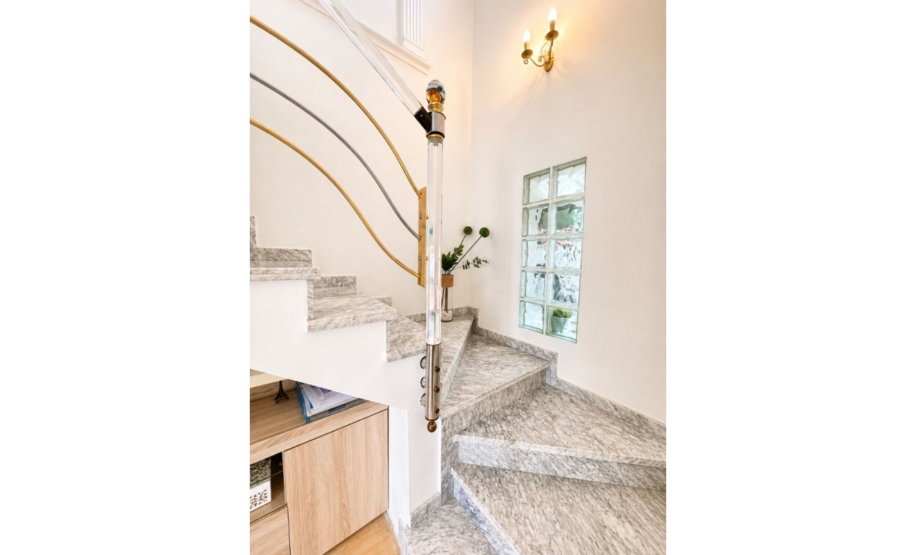 Wederverkoop - Villa - Torrevieja - Nueva Torrevieja - Aguas Nuevas