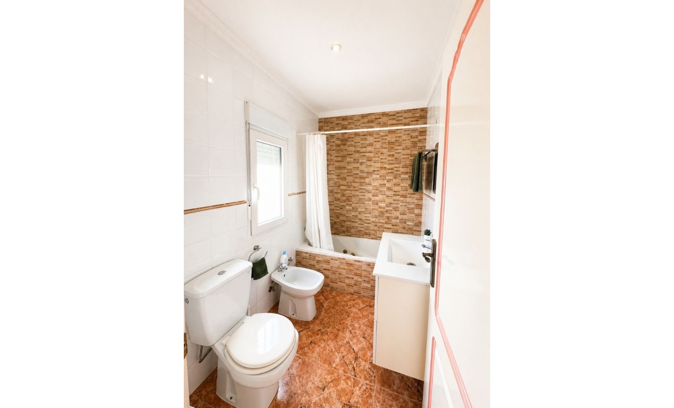 Wederverkoop - Villa - Torrevieja - Nueva Torrevieja - Aguas Nuevas