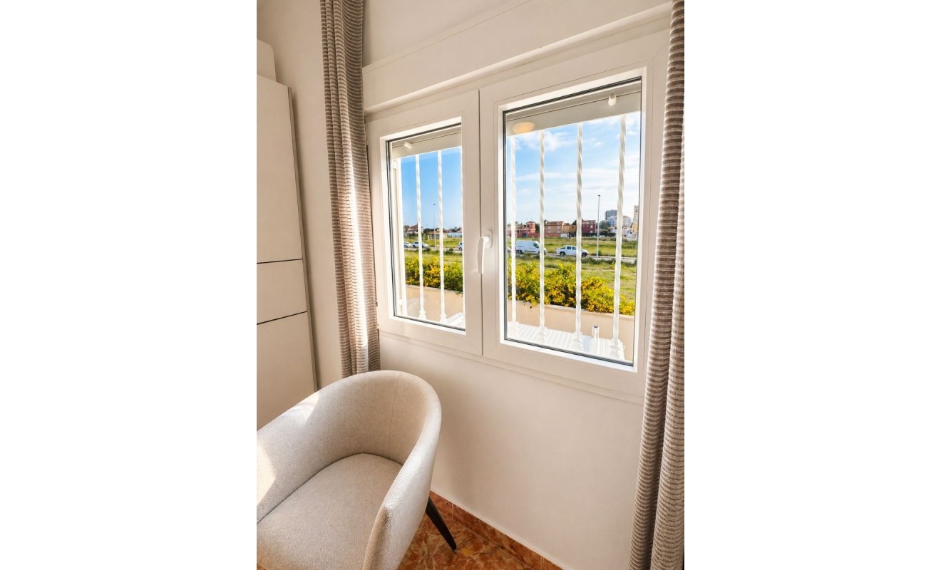 Wederverkoop - Villa - Torrevieja - Nueva Torrevieja - Aguas Nuevas