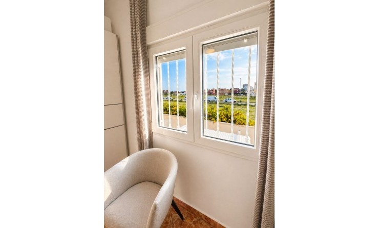 Wederverkoop - Villa - Torrevieja - Nueva Torrevieja - Aguas Nuevas