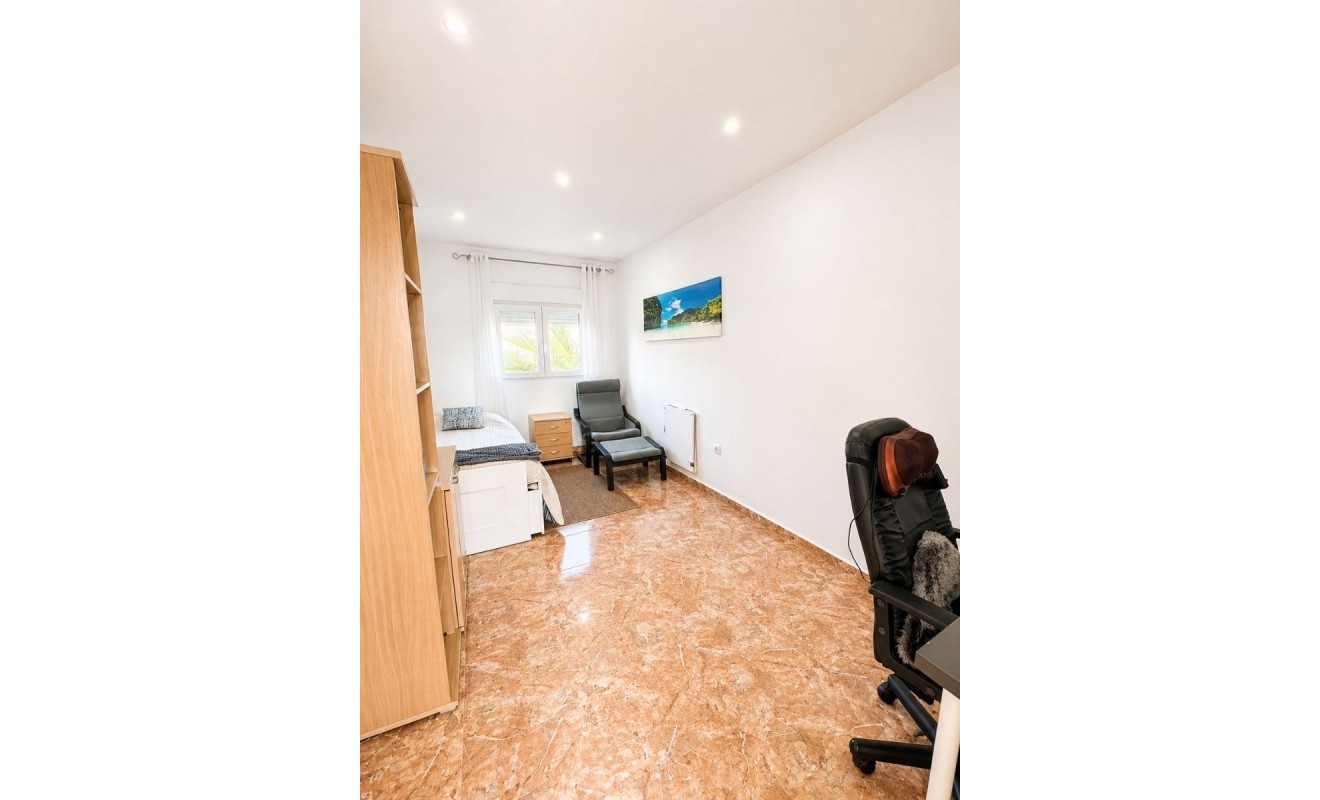 Wederverkoop - Villa - Torrevieja - Nueva Torrevieja - Aguas Nuevas