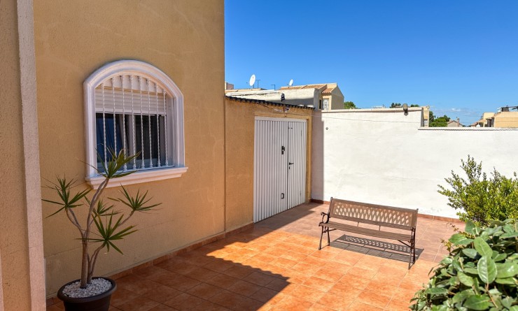 Wederverkoop - Villa - Torrevieja - Nueva Torrevieja - Aguas Nuevas