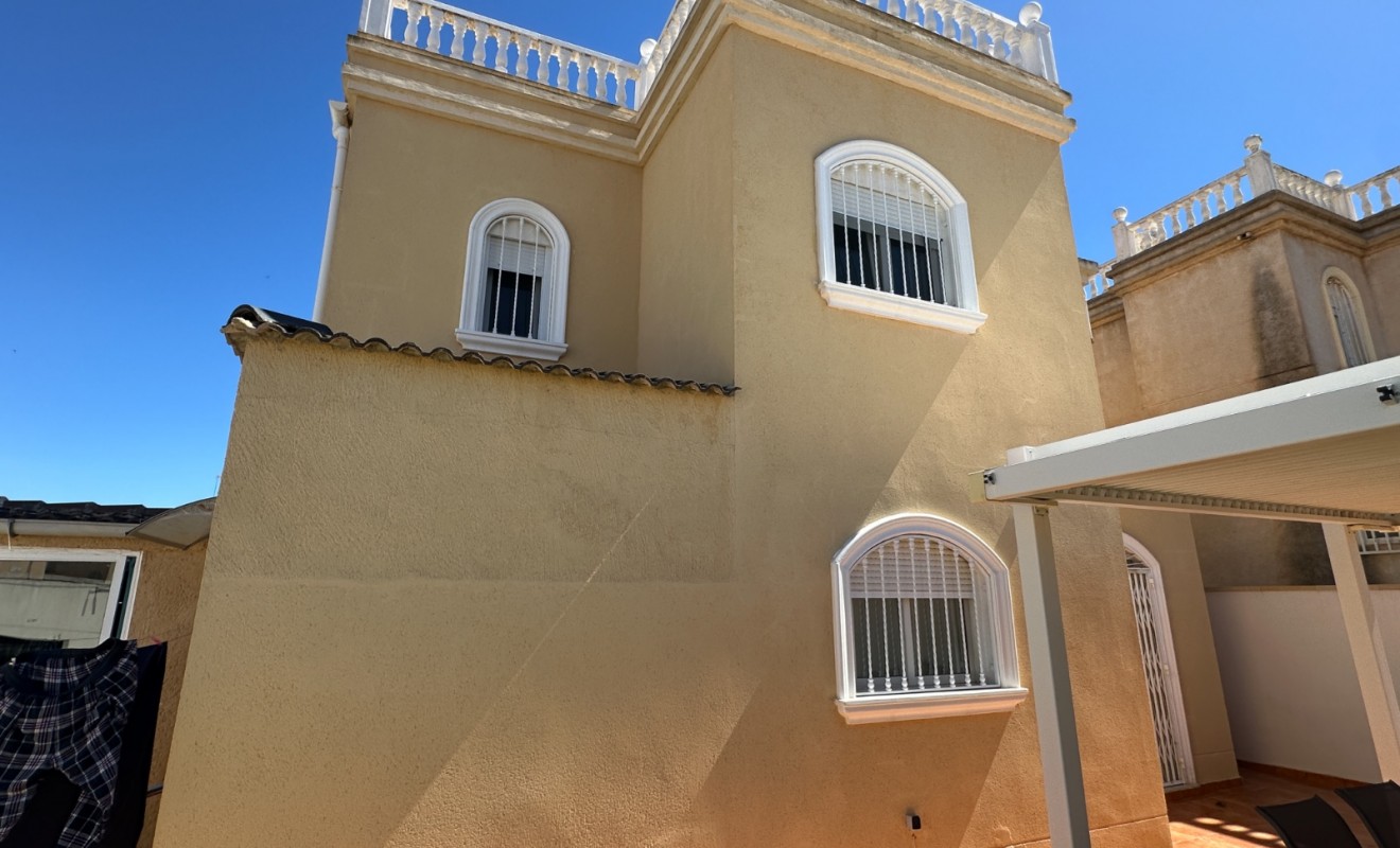 Wederverkoop - Villa - Torrevieja - Nueva Torrevieja - Aguas Nuevas