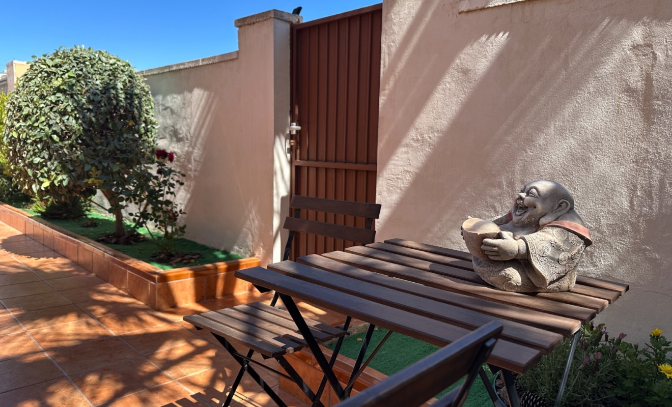 Wederverkoop - Villa - Torrevieja - Nueva Torrevieja - Aguas Nuevas