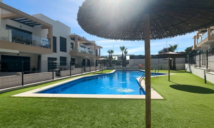 Wederverkoop - Bungalow - Orihuela Costa - Villamartín