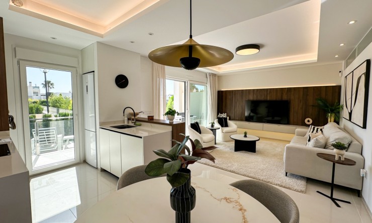 Sale - Bungalow - Ciudad quesada