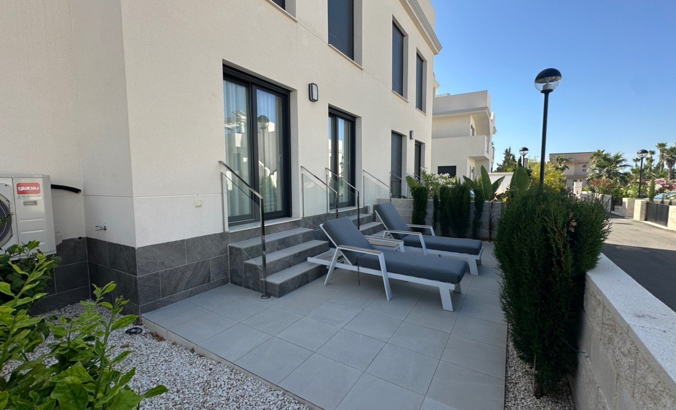 Sale - Bungalow - Ciudad quesada
