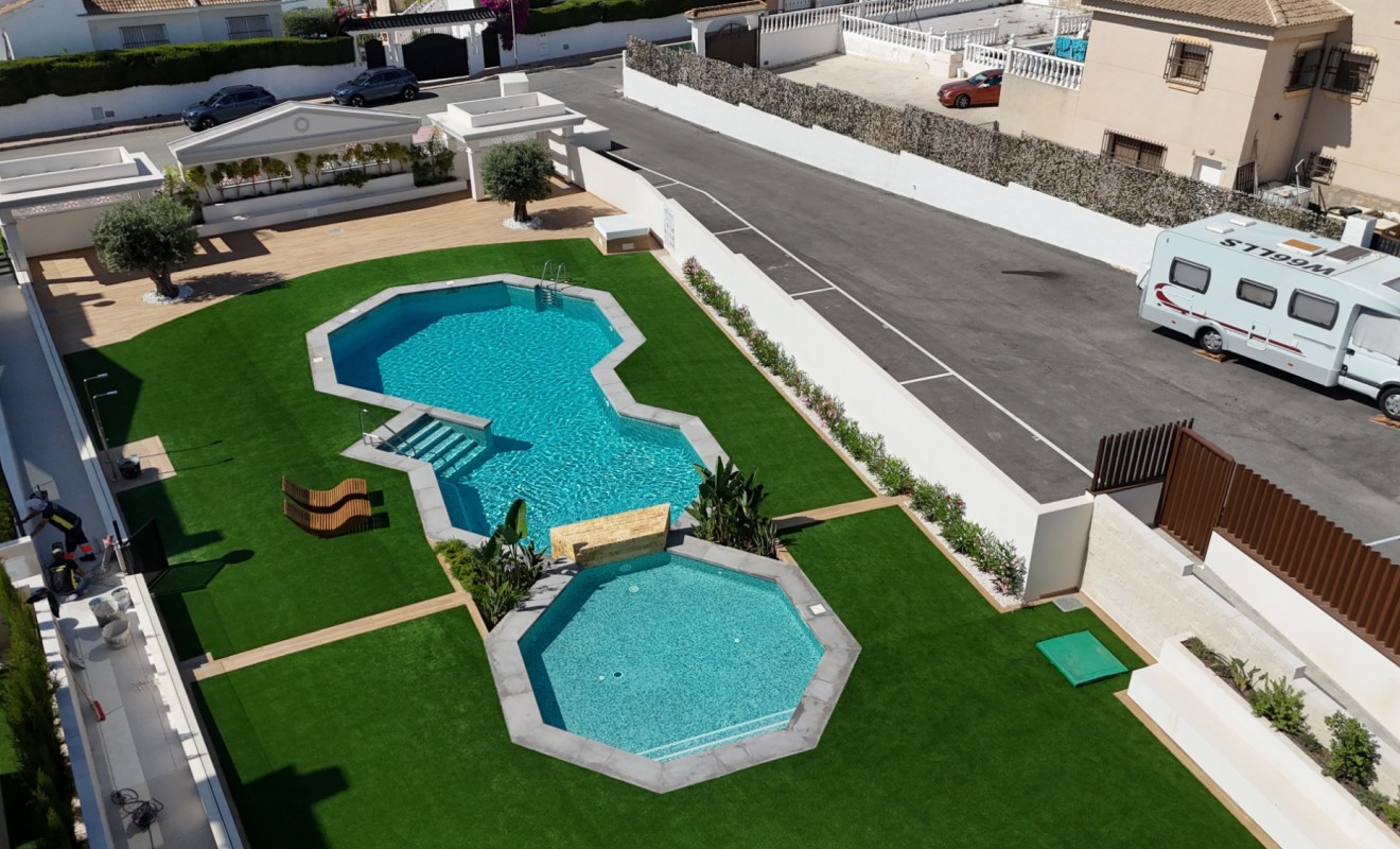 Sale - Bungalow - Ciudad quesada