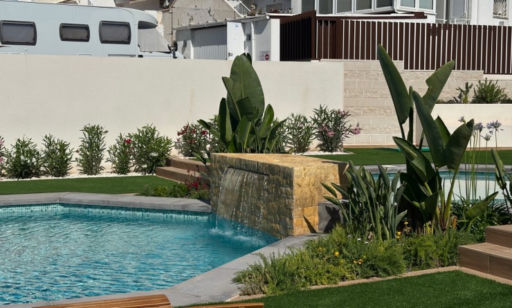 Sale - Bungalow - Ciudad quesada