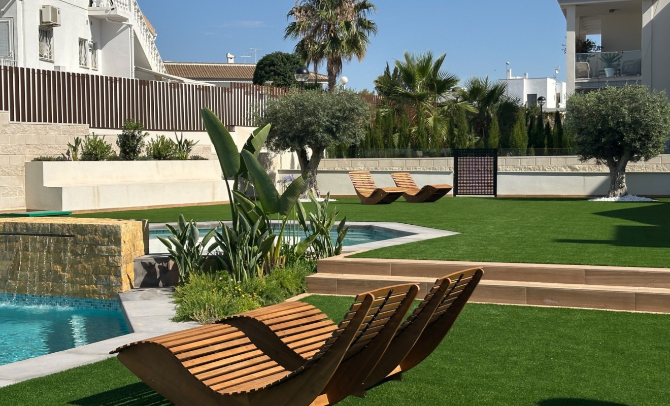 Sale - Bungalow - Ciudad quesada