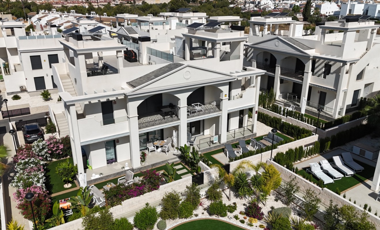 Sale - Bungalow - Ciudad quesada