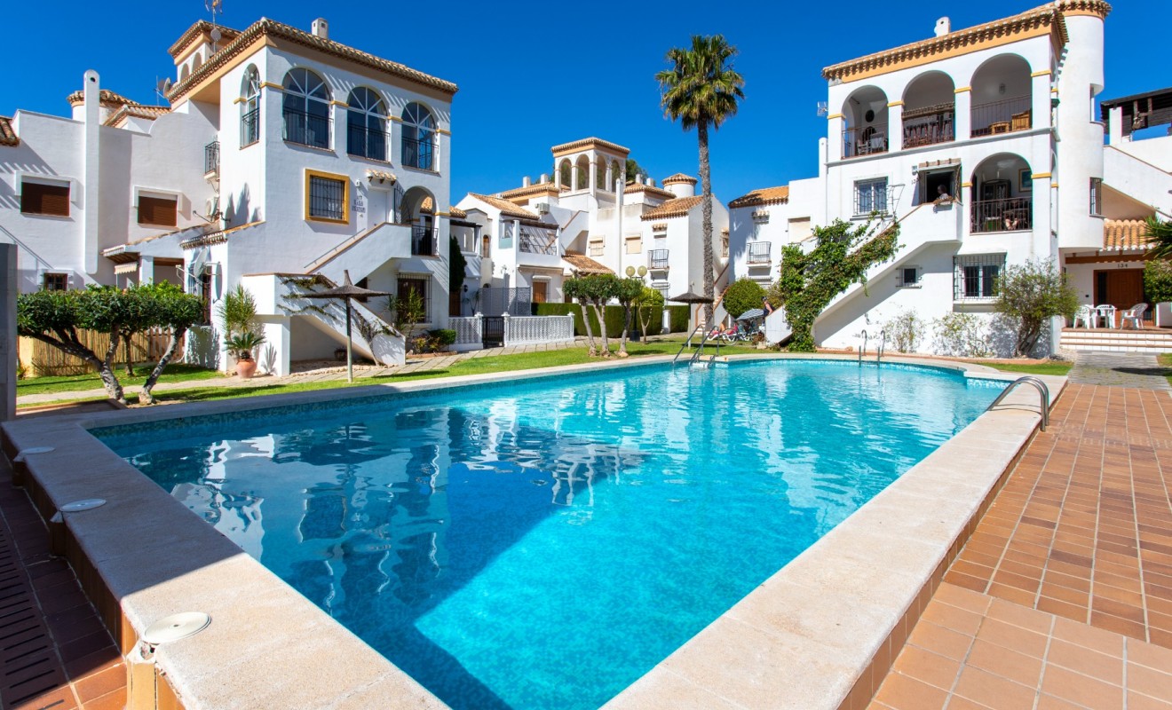 Wederverkoop - Herenhuis - Alicante - Campoamor