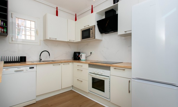 Wederverkoop - Herenhuis - Alicante - Campoamor