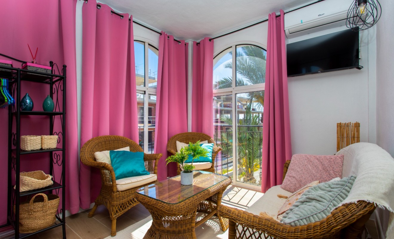 Wederverkoop - Herenhuis - Alicante - Campoamor