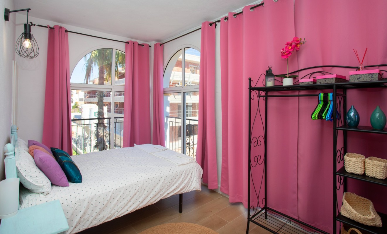 Wederverkoop - Herenhuis - Alicante - Campoamor